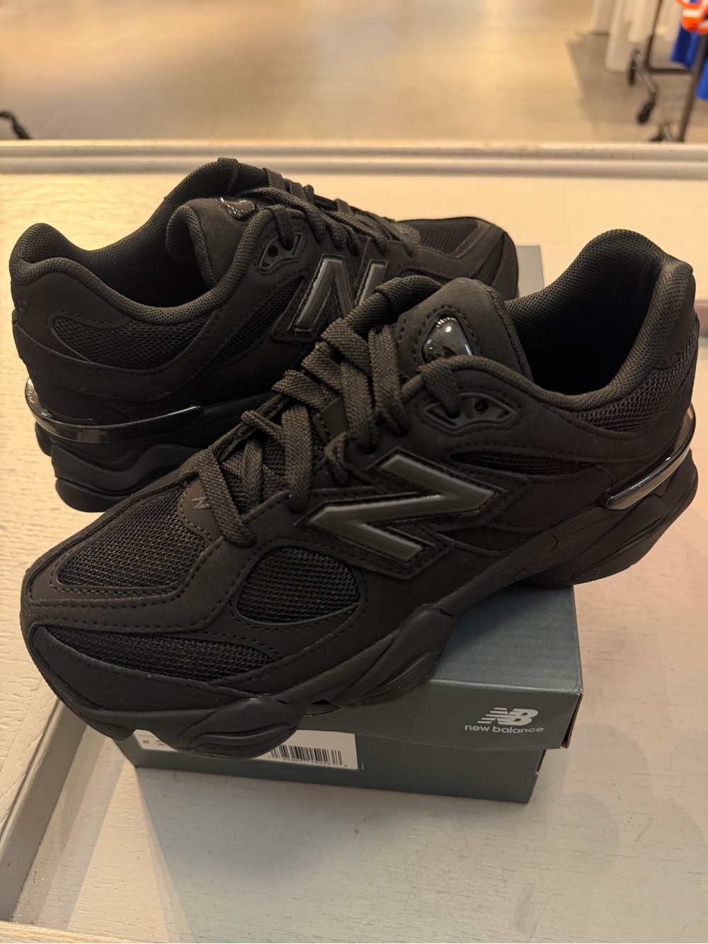New Balance Womens Triple black 9060 running sneakers